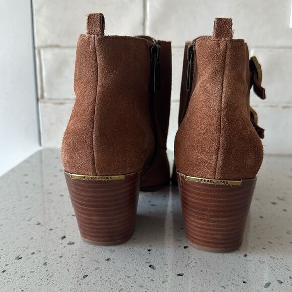 Michael Michael Kors Loni Ankle Bootie Luggage Suede Leather Western heel Size 8 - Picture 3 of 12